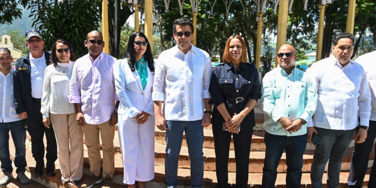 Turismo inicia reconstrucción del parque Anacaona, en Constanza