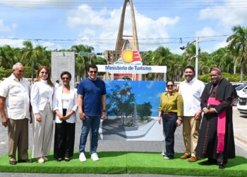 David Collado deja iniciadas varias obras en el entorno de la Basílica de Higüey