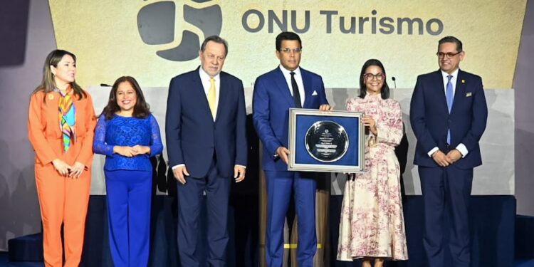 ONU Turismo reconocen a David Collado como el mejor ministro de Las Américas