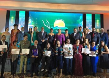 Adompretur reconoce en ceremonia lo mejor del periodismo turístico en edición del PEL 2025