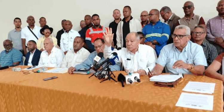 CNTD, CNUS y CASC llaman a los diputados a aprobar el proyecto de reforma laboral tal y como lo aprobó el Senado