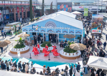 La Casita Dominicana llena de sabor, color y alegría FITUR