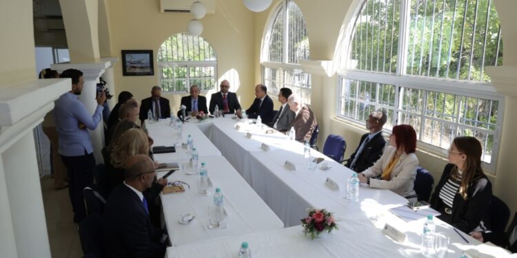 Jorge Subero Isa convoca a la Mesa Nacional de Decanos de Derecho en Unapec