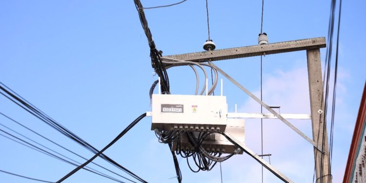 EDEESTE fortalece la gestión del servicio eléctrico con el Sistema de Medición Concentrada en Altura (SMCA)