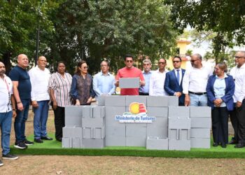David Collado deja iniciados trabajos de revitalización del parque San Miguel y su entorno