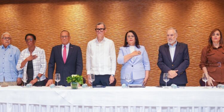 Amplían capacitación en prevención de riesgos laborales en sectores productivos 