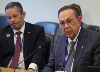 Gobernador Valdez Albizu participó en las reuniones de primavera del FMI y del GBM