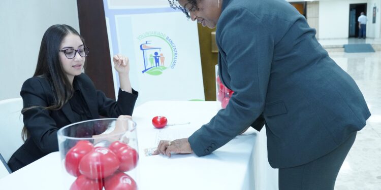 Voluntariado Bancentraliano realizó su 6ª jornada de donación de sangre en colaboración con la Cruz Roja Dominicana
