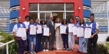 Villa Altagracia. CTC celebran “Día de las Niñas en las TIC” y certifican a 100 jóvenes en Villa Altagracia
