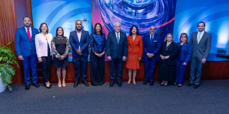 ProDominicana y Universidad APEC lanzan maestría en gestión estratégica de negocios internacionales