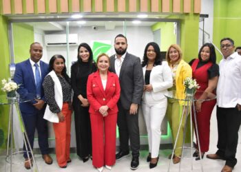 Moneycorps celebra 20 años e inaugura sucursal en Plaza Galerías del Este