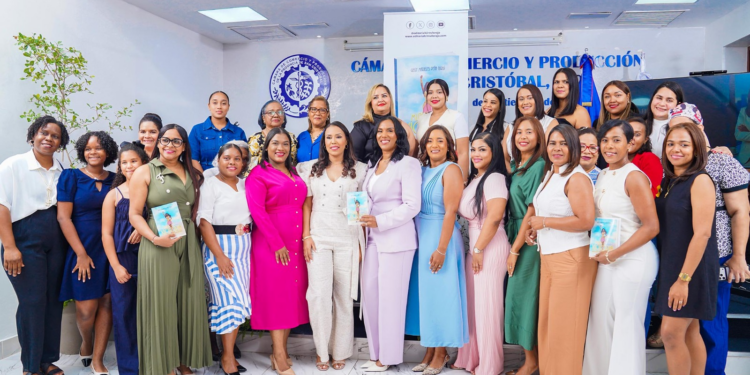 “Mujer en Victoria” llega a San Cristóbal con un mensaje detransformación femenina