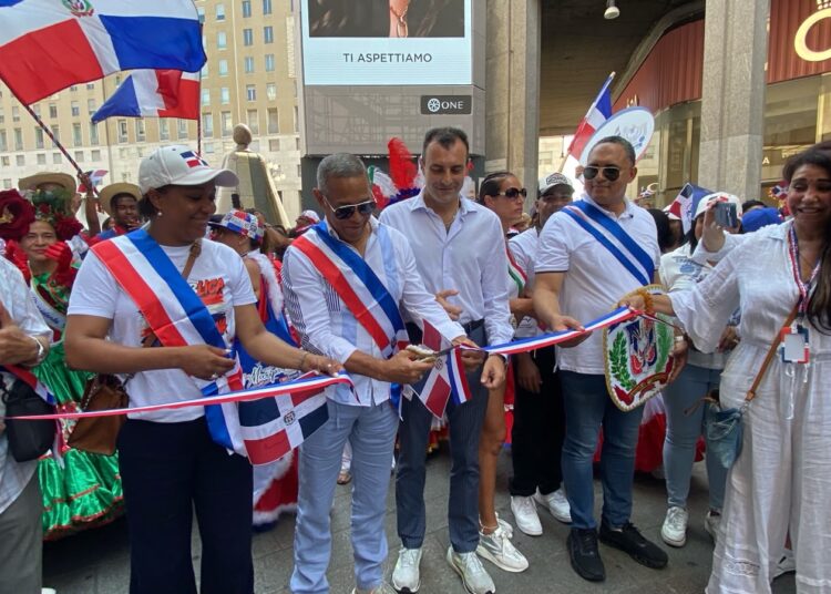 Milano vive histórica Parada Dominicana en Italia 2026
