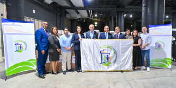 Voluntariado del Banco Central entrega donación destinada a ayudar a las víctimas de los terremotos de Venezuela