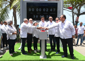 David Collado deja iniciada obras turísticas en Baní por 137 millones de pesos.