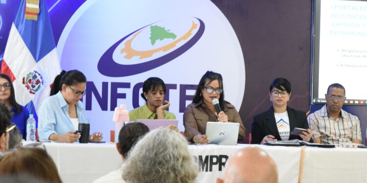 Adompretur evalúa logros y presenta avances del Premio Epifanio Lantigua en su Asamblea General Ordinaria