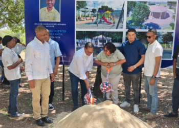 Inician parque con inversión superior a RD$19 millones en Canoa, Barahona