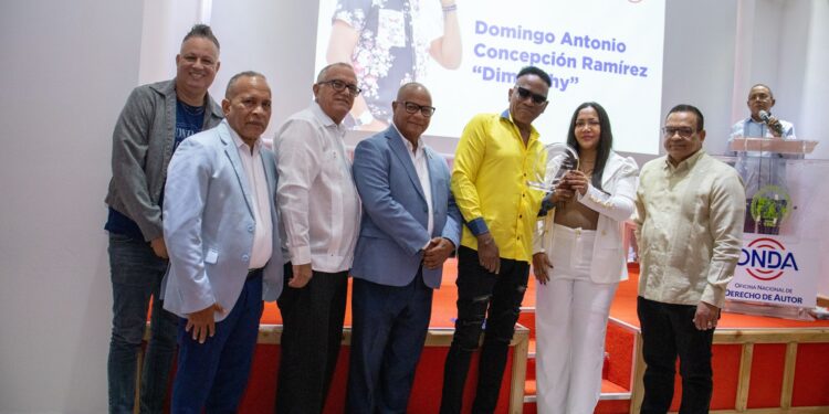 La ONDA organiza conversatorio en Higüey y reconoce a ocho personalidades del arte y la cultura