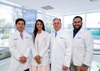Diagnosis refuerza su campaña contra el cáncer de mama tras más de 30 años promoviendo la prevención