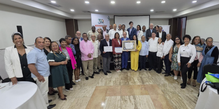 Adompretur impulsa un nuevo rumbo para el periodismo turístico del Caribe y América Latina